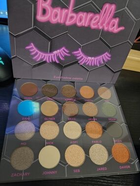 Beebeauty Barbarella eyeshadow palette *discontinued*
